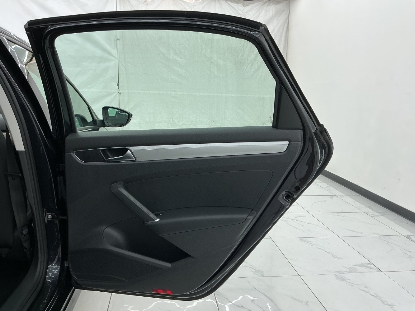 Used 2018 Volkswagen Passat 2.0T S w/ Driver Assistance Package FWD image 25