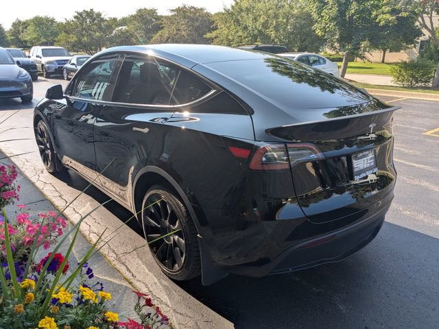 Used 2022 Tesla Model Y Long Range image 3