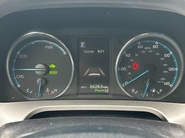 Used 2018 Toyota RAV4 Limited AWD/4WD image 29