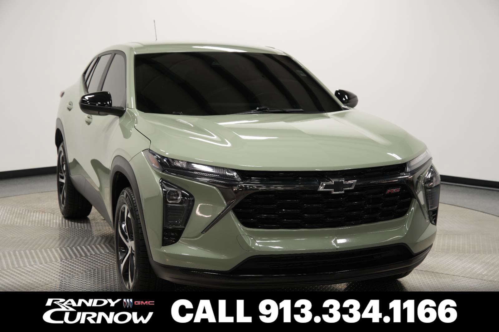 Used 2024 Chevrolet Trax RS w/ Driver Confidence Package image 1