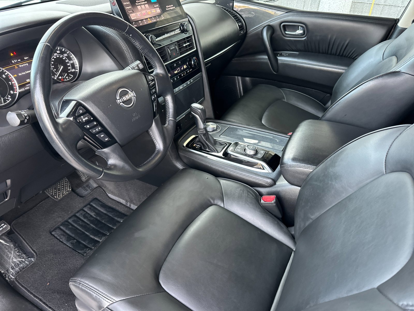 Used 2022 Nissan Armada SV w/ SV Appearance Package image 10