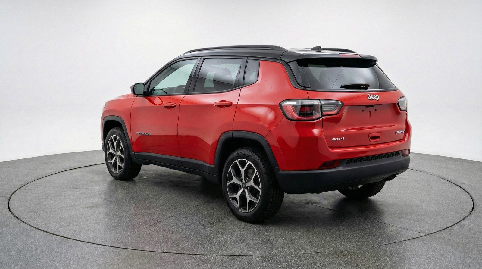 Used 2025 Jeep Compass Limited image 5