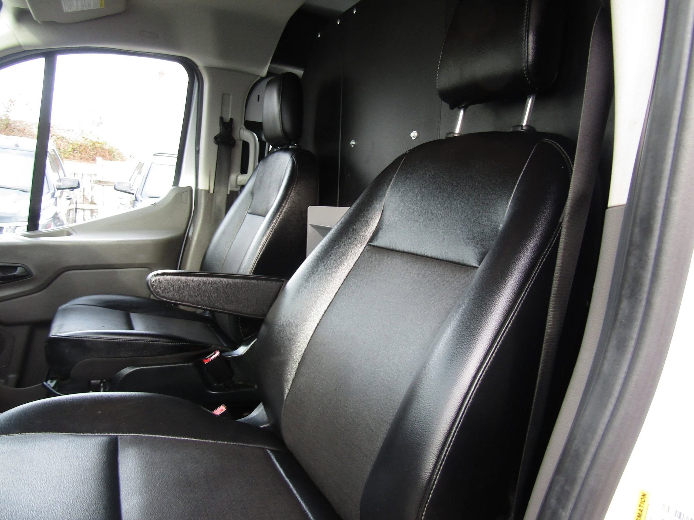Used 2020 Ford Transit 250 Low Roof w/ Load Area Protection Package RWD image 23