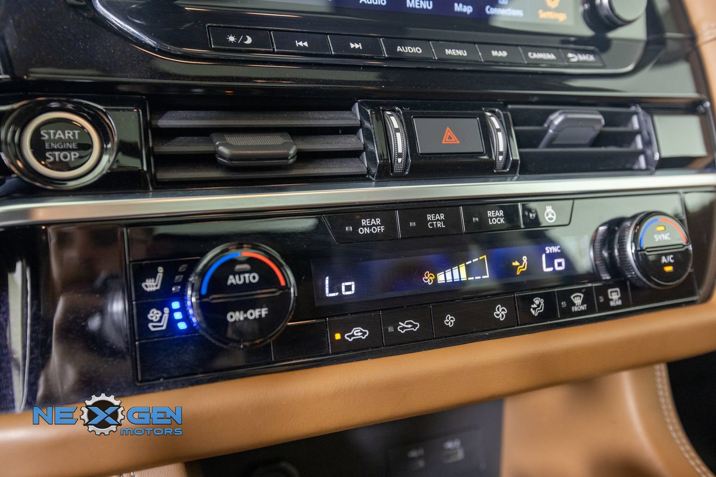 Used 2022 Nissan Pathfinder Platinum AWD/4WD image 22