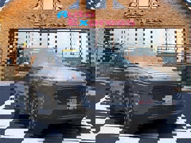 Used 2021 Ford Escape SEL w/ Technology Package image 1