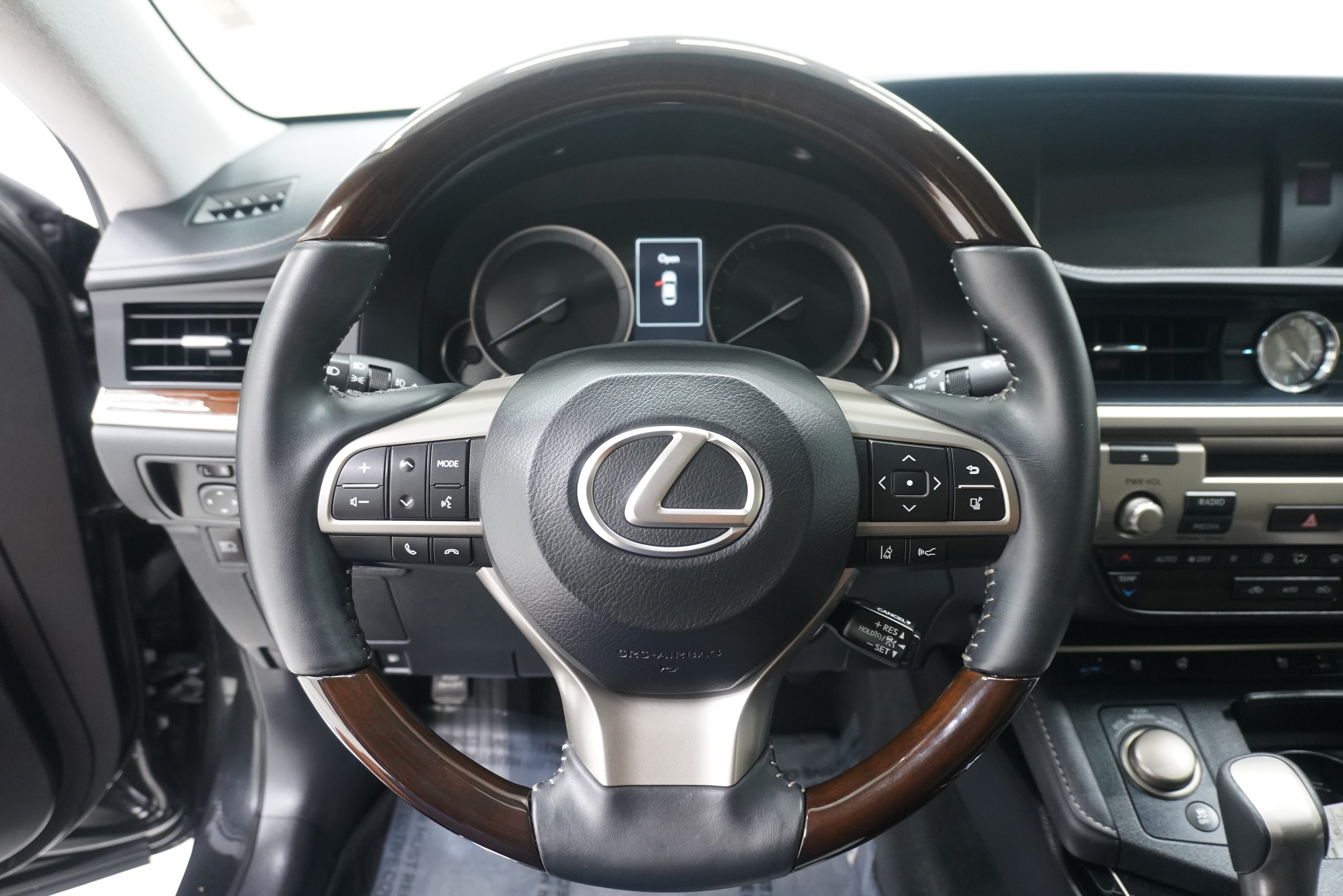 Used 2017 Lexus ES 350 w/ Premium Package FWD image 17