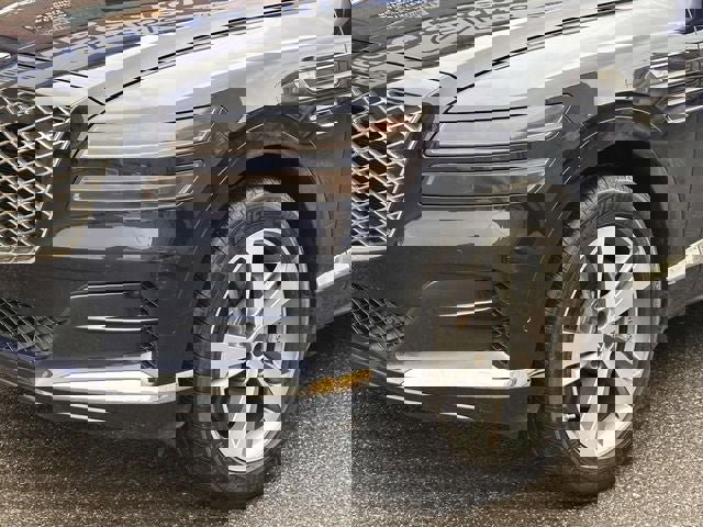 Used 2023 Genesis GV80 3.5T w/ Winter Weather Package image 11