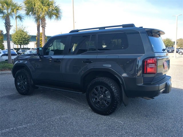 Certified 2025 Toyota Land Cruiser image 6