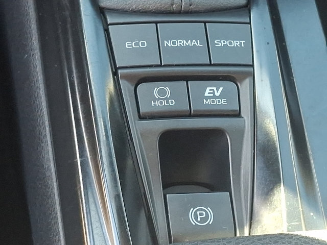 Used 2025 Toyota Camry LE FWD image 23