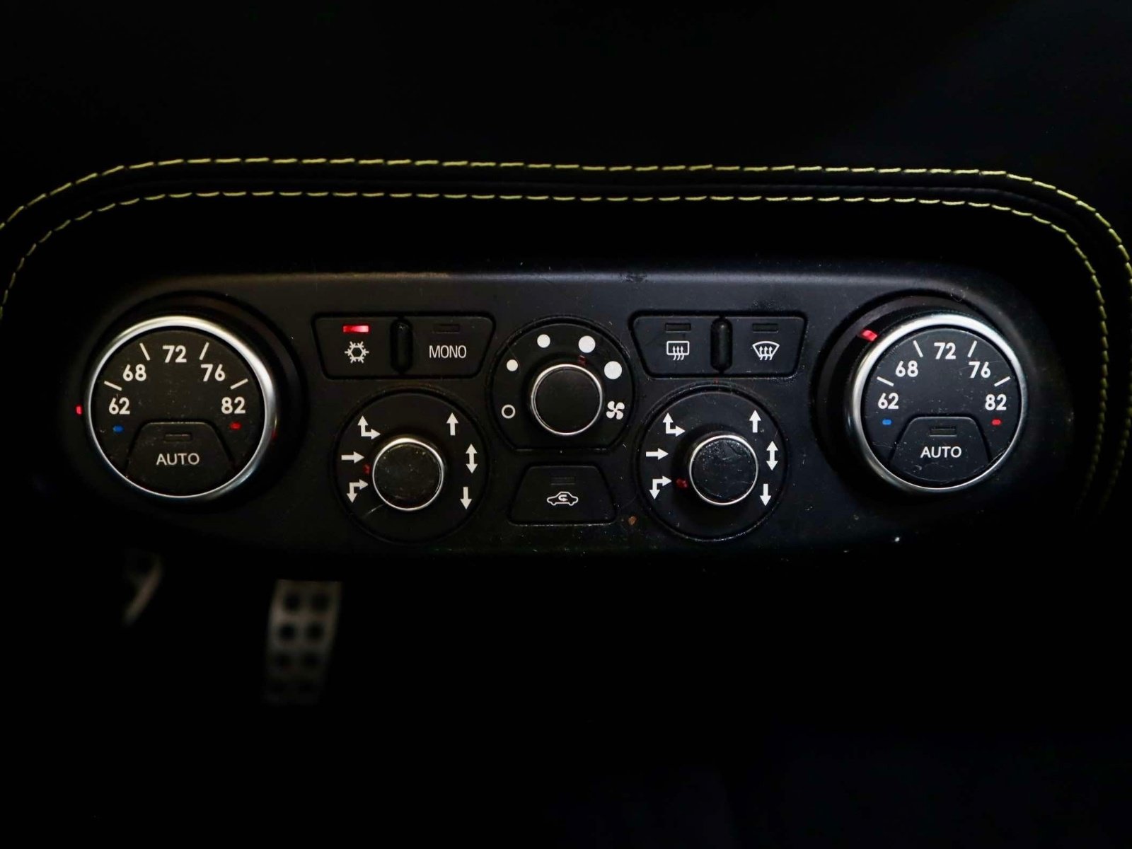 Used 2013 Ferrari 458 Spider RWD image 30