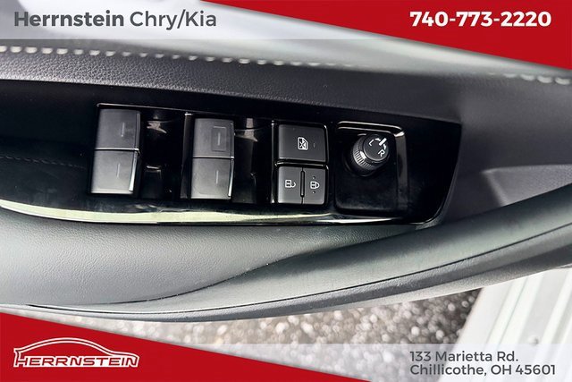 Used 2024 Toyota Corolla SE image 14