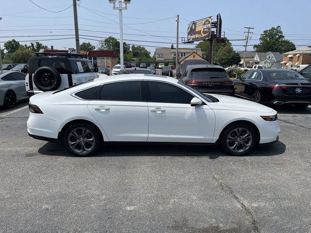 Used 2024 Honda Accord EX image 11