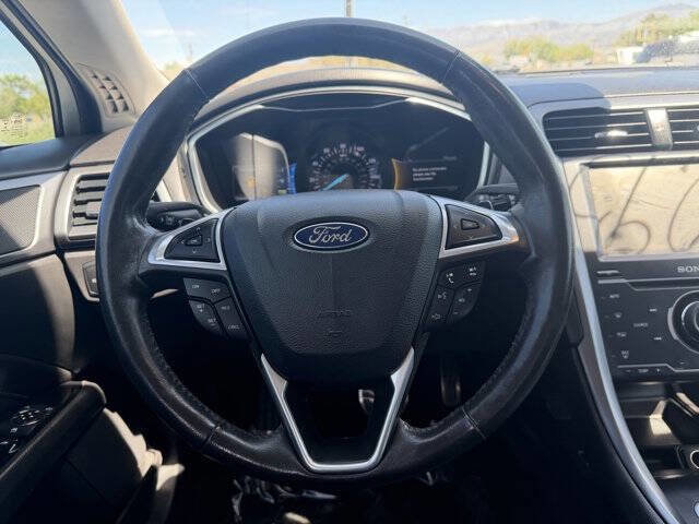 Used 2013 Ford Fusion Titanium w/ Titanium Driver Assist Pkg FWD image 12