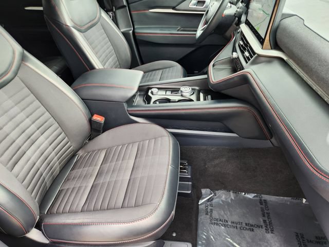Used 2025 Ford Explorer ST-Line w/ ST-Line Street Pack AWD/4WD image 20