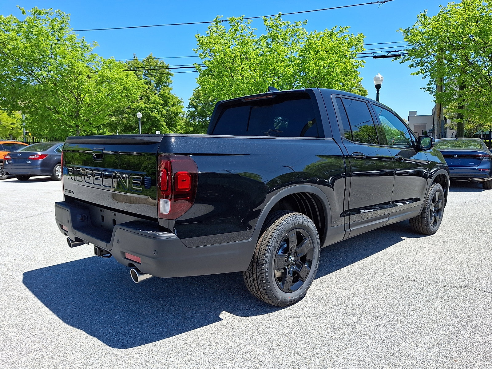 New 2026 Honda Ridgeline Black Edition image 4
