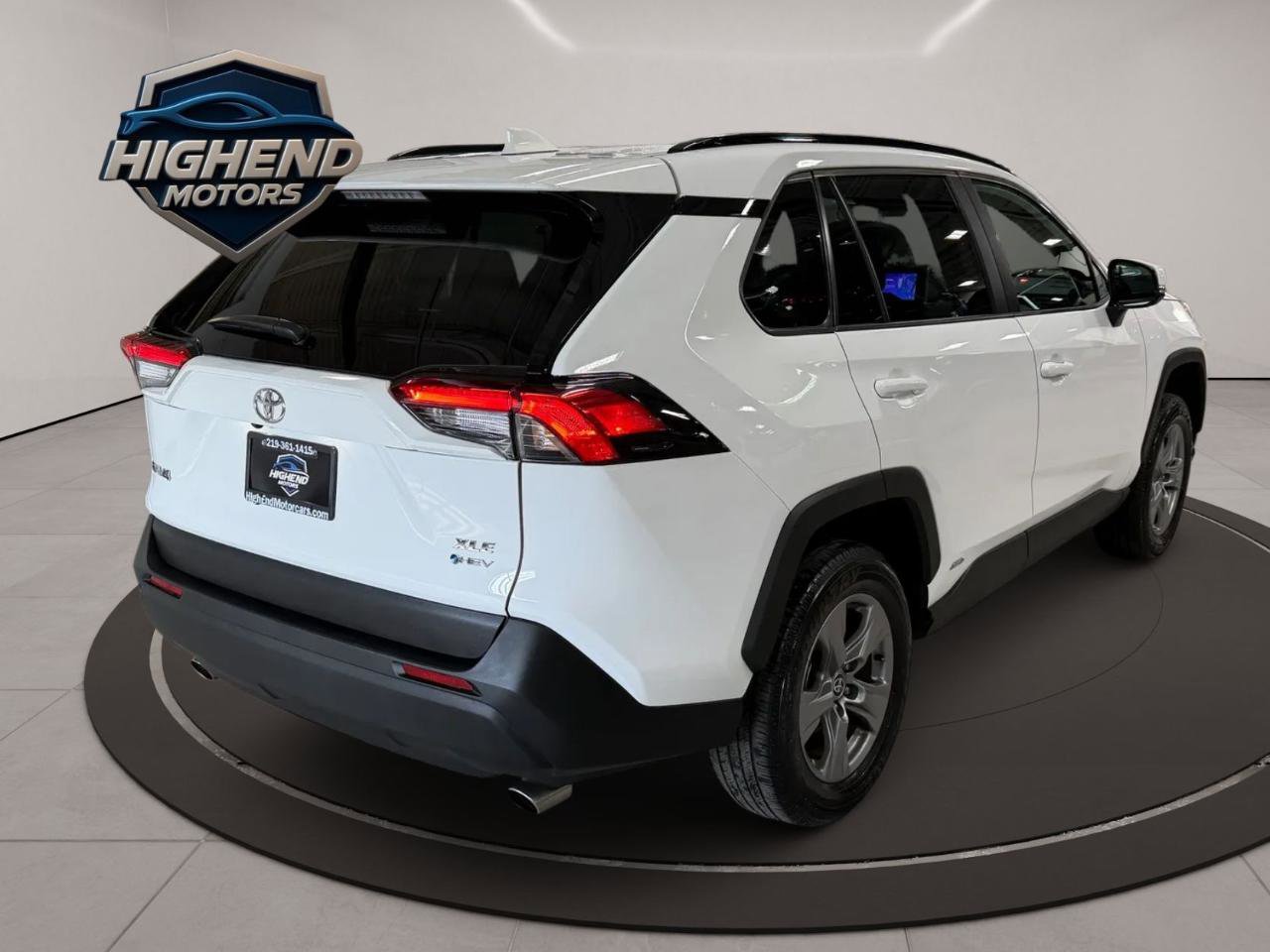 Used 2025 Toyota RAV4 XLE image 6