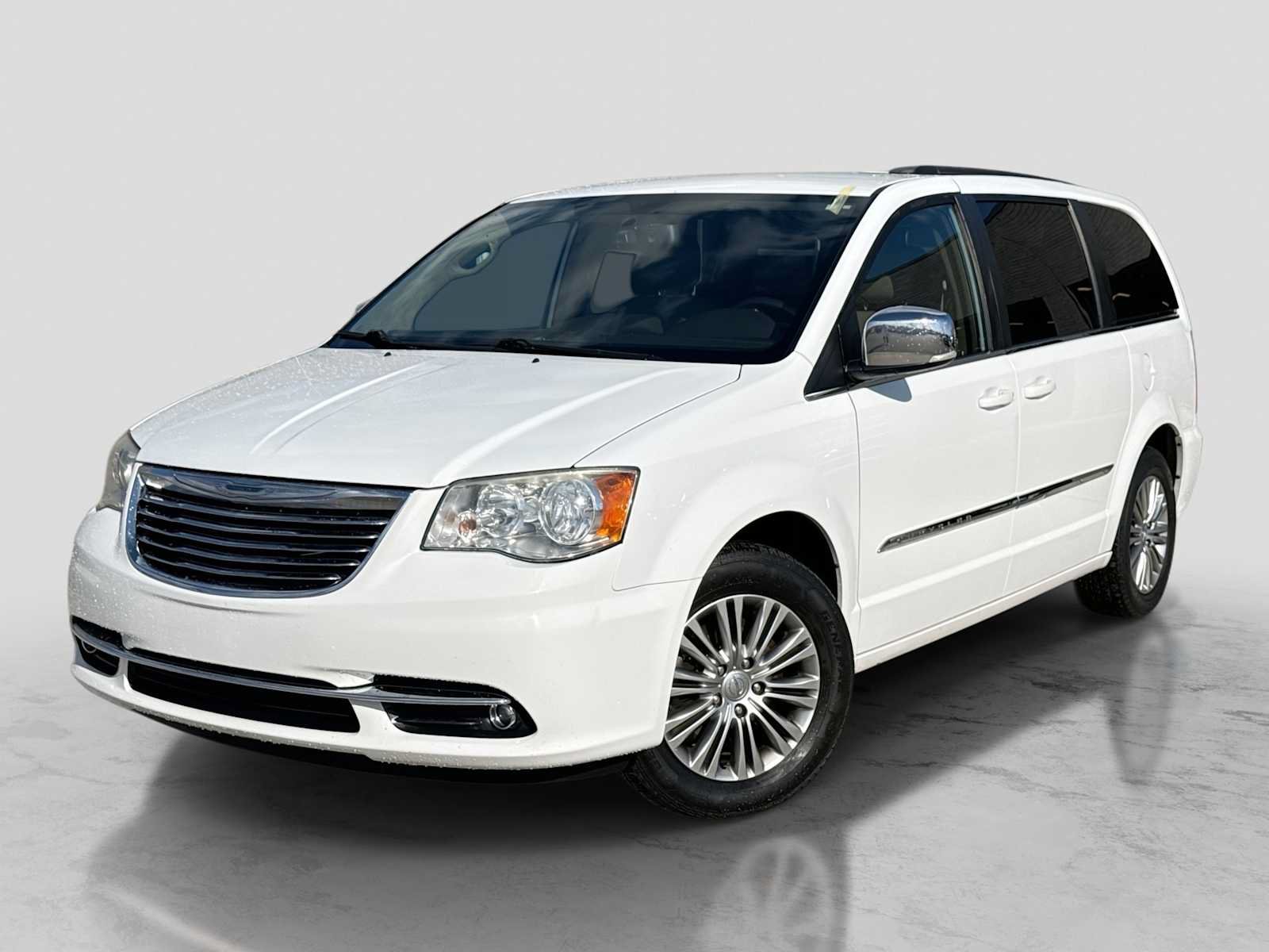 Used 2014 Chrysler Town & Country Touring-L