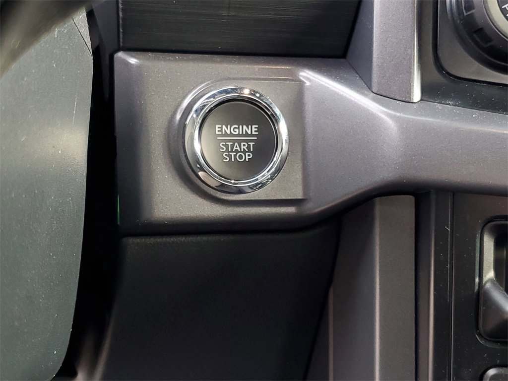 Used 2025 Ford F150 XLT w/ Equipment Group 302A MID image 19