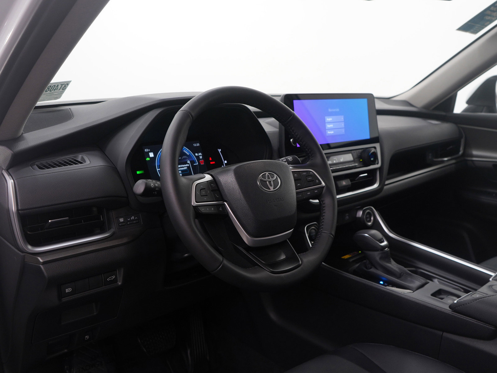 Used 2025 Toyota Grand Highlander AWD Hybrid image 17