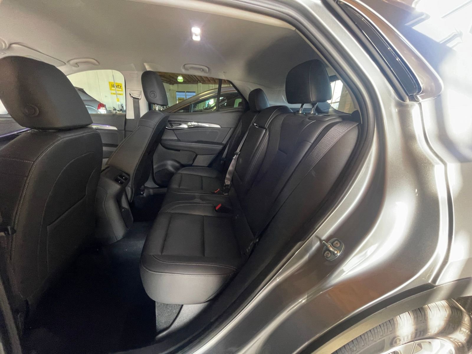 Used 2024 Buick Envision Preferred image 27