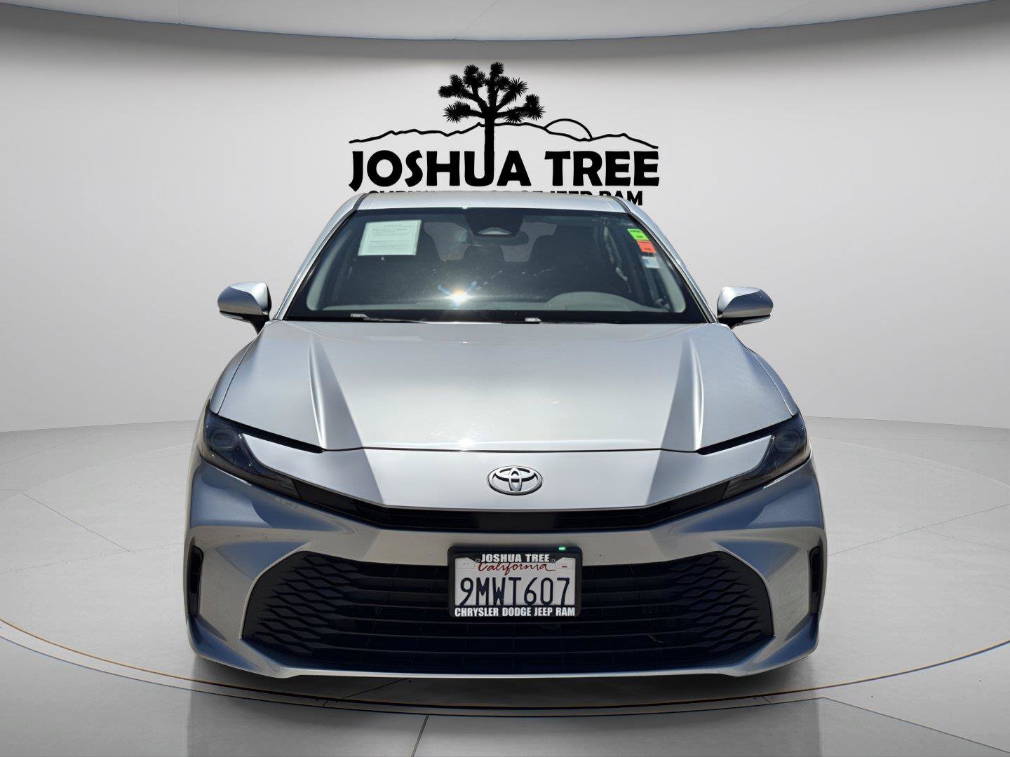 Used 2025 Toyota Camry LE FWD image 2