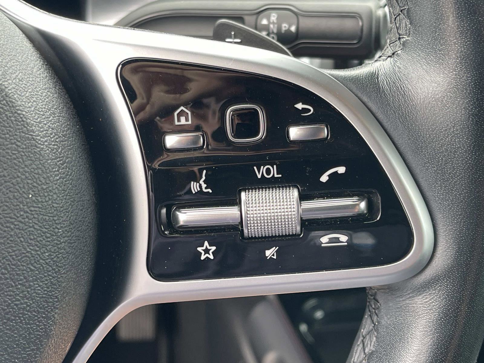 Certified 2022 Mercedes-Benz GLB 250 image 39
