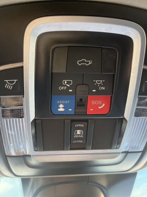 Used 2024 RAM 2500 Laramie w/ Safety Group image 14