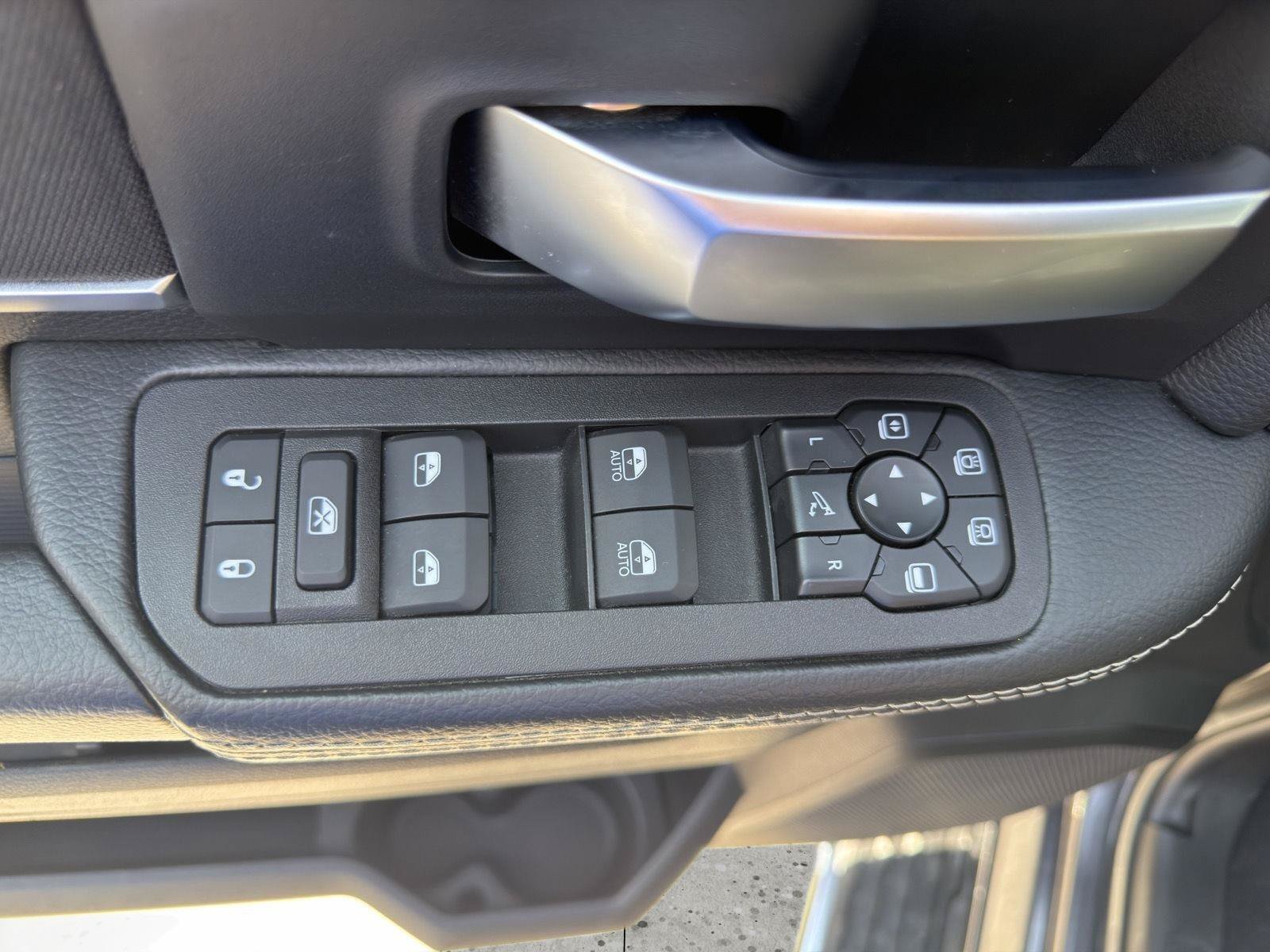 Used 2026 RAM 2500 Big Horn AWD/4WD image 22