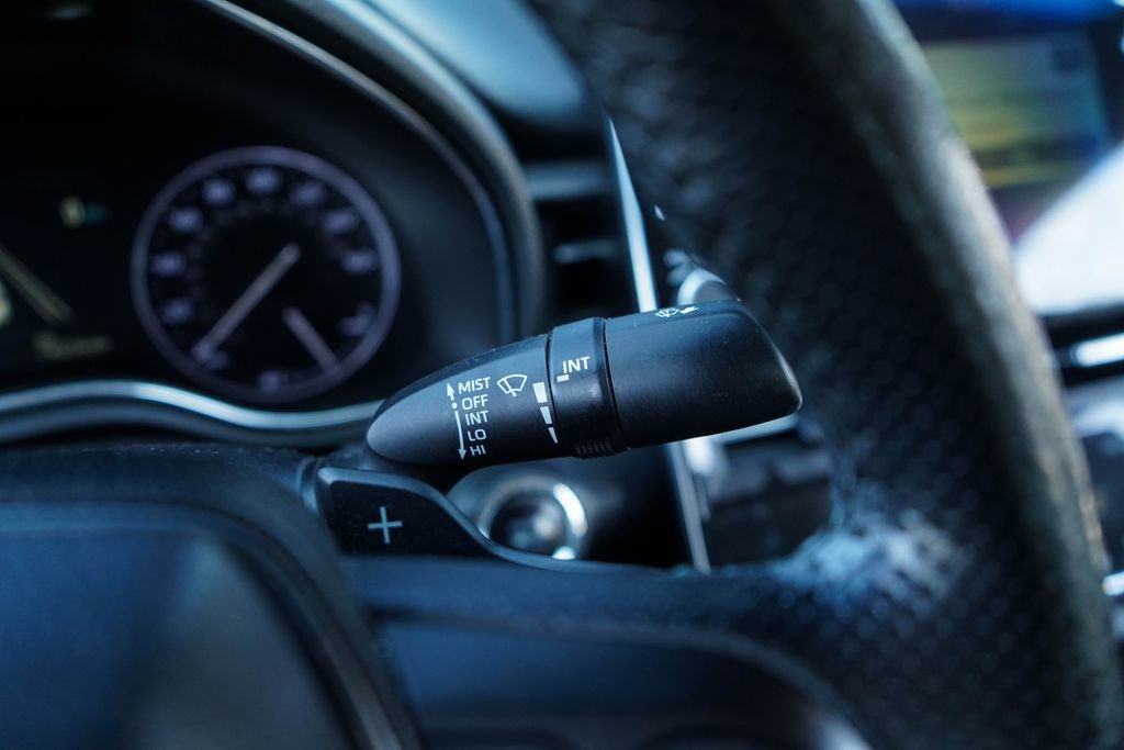 Used 2019 Toyota Avalon XSE FWD image 32