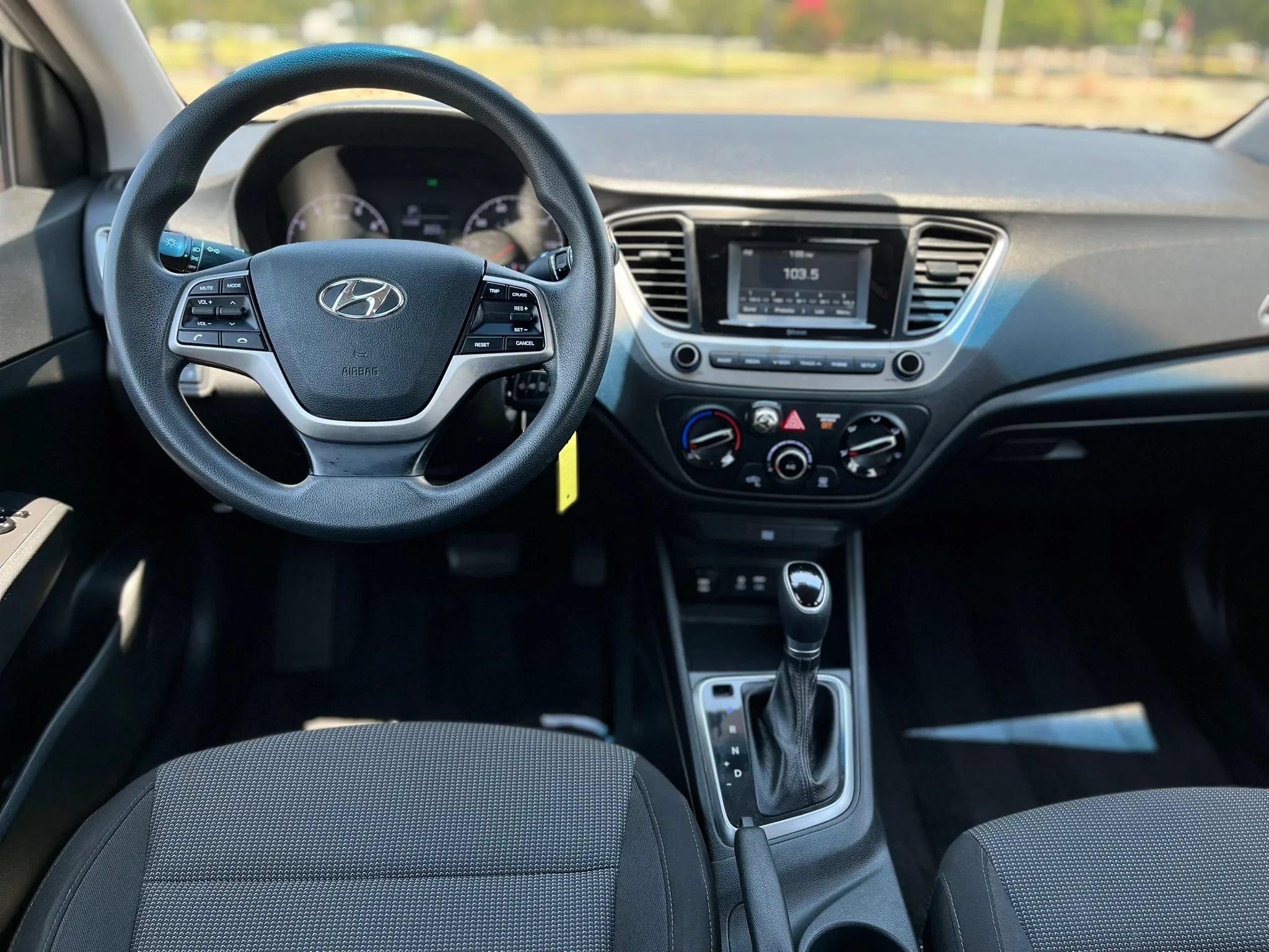 Used 2018 Hyundai Accent SE FWD image 13