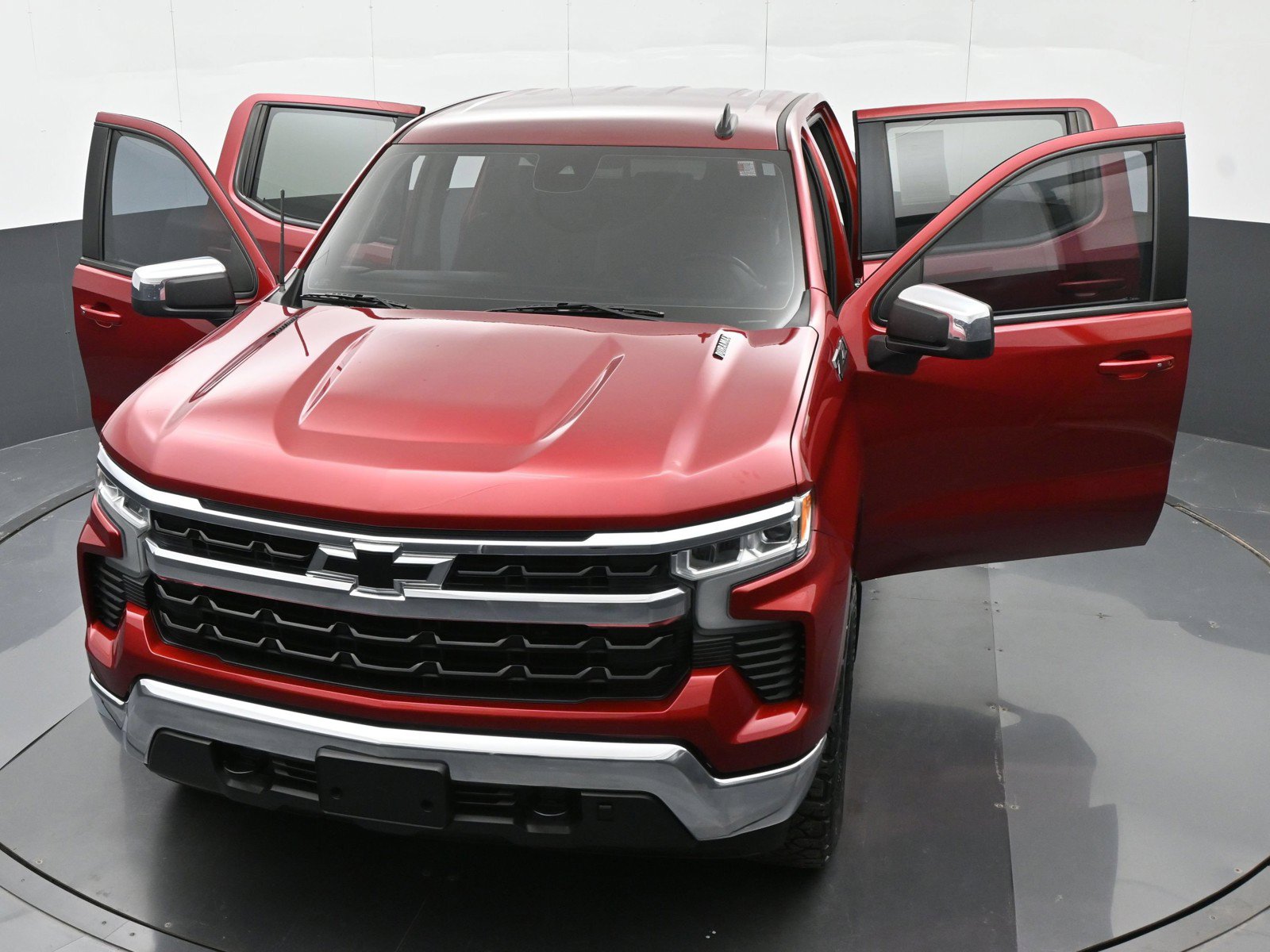 Used 2023 Chevrolet Silverado 1500 LT AWD/4WD image 45