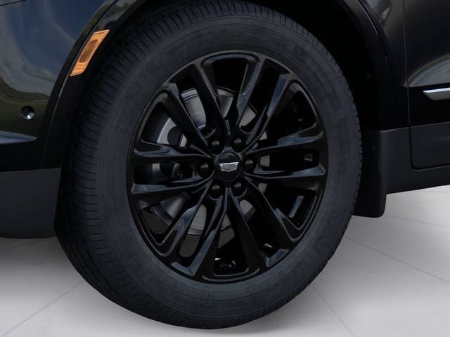 New 2026 Cadillac XT5 Premium Luxury w/ LPO, ONYX Package FWD image 9