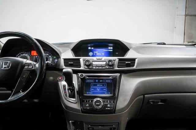 Used 2016 Honda Odyssey Touring Elite image 13