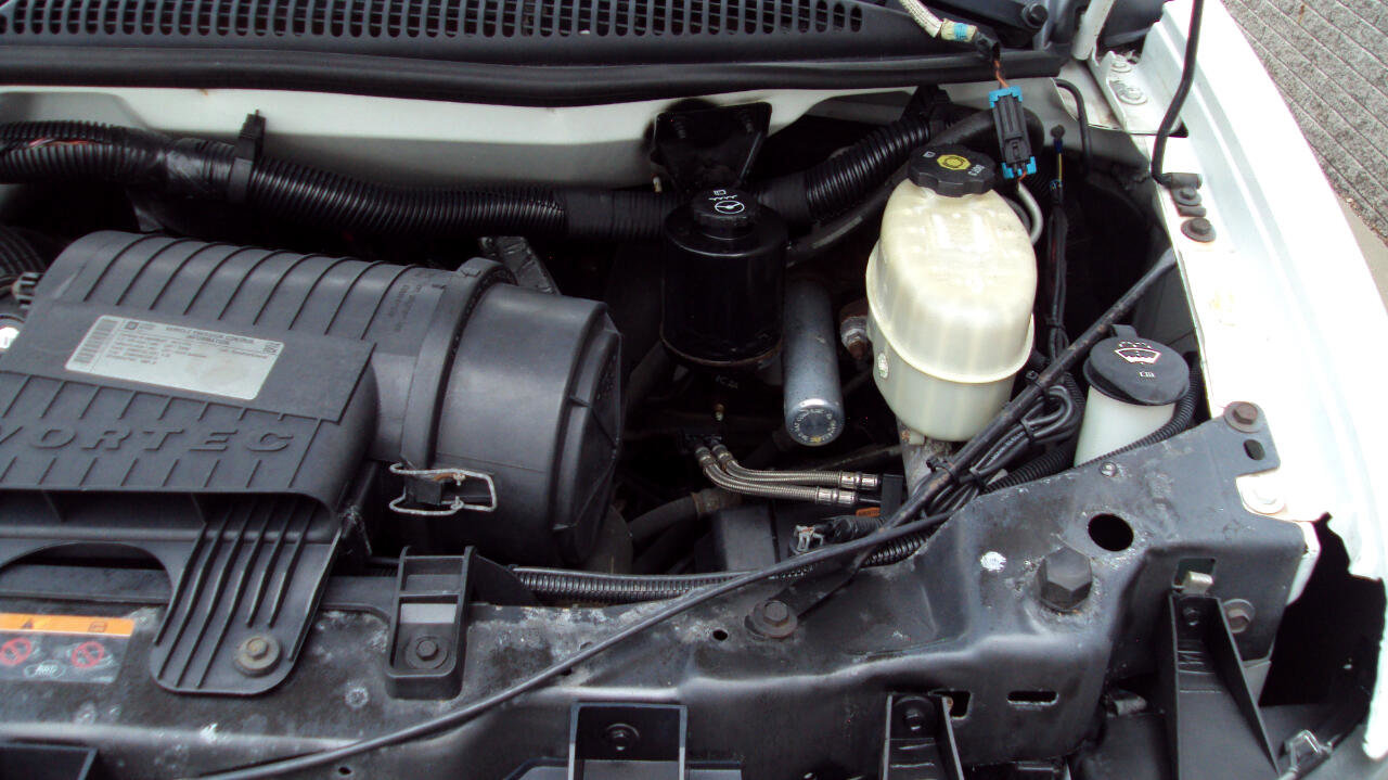 Used 2013 Chevrolet Express 1500 LS image 26