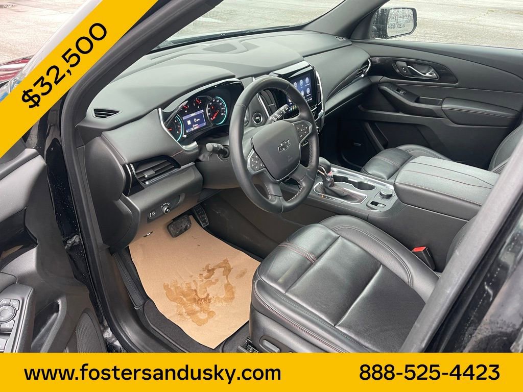 Used 2023 Chevrolet Traverse RS image 16