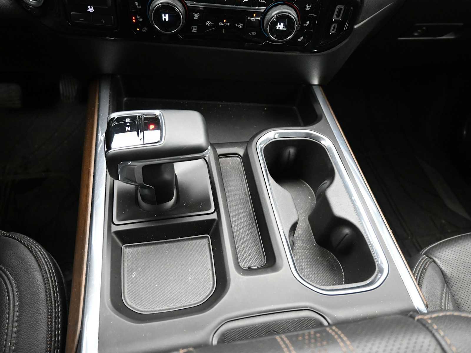 Used 2024 Chevrolet Silverado 1500 High Country image 23