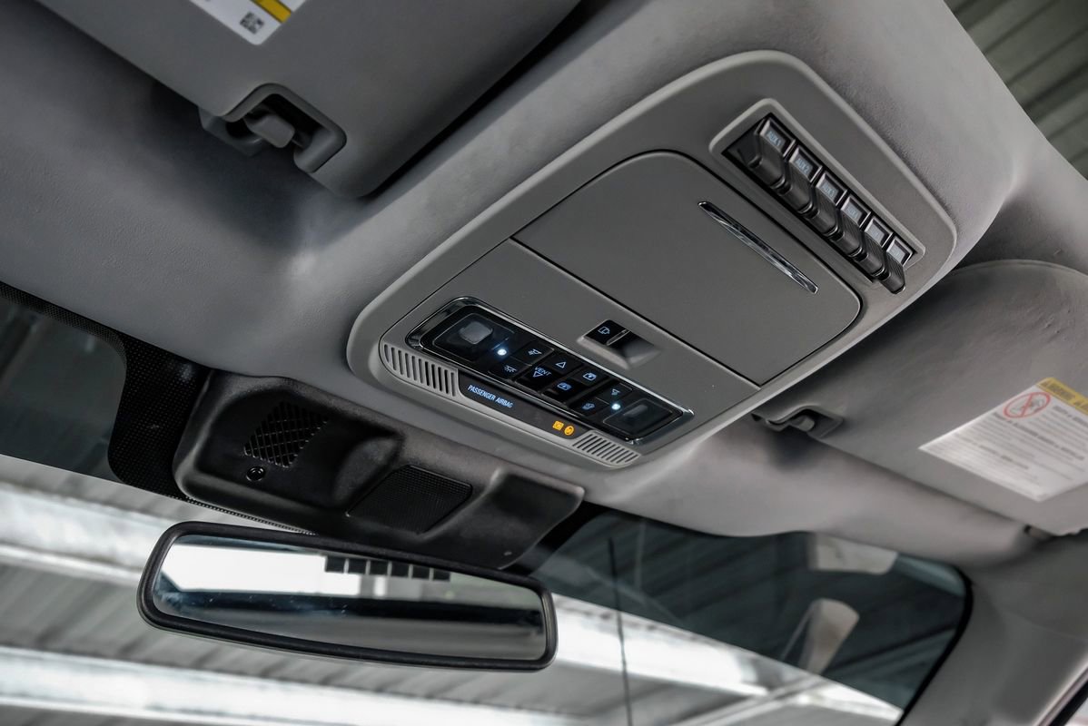 Used 2024 Ford F350 Limited w/ FX4 Off-Road Package image 25