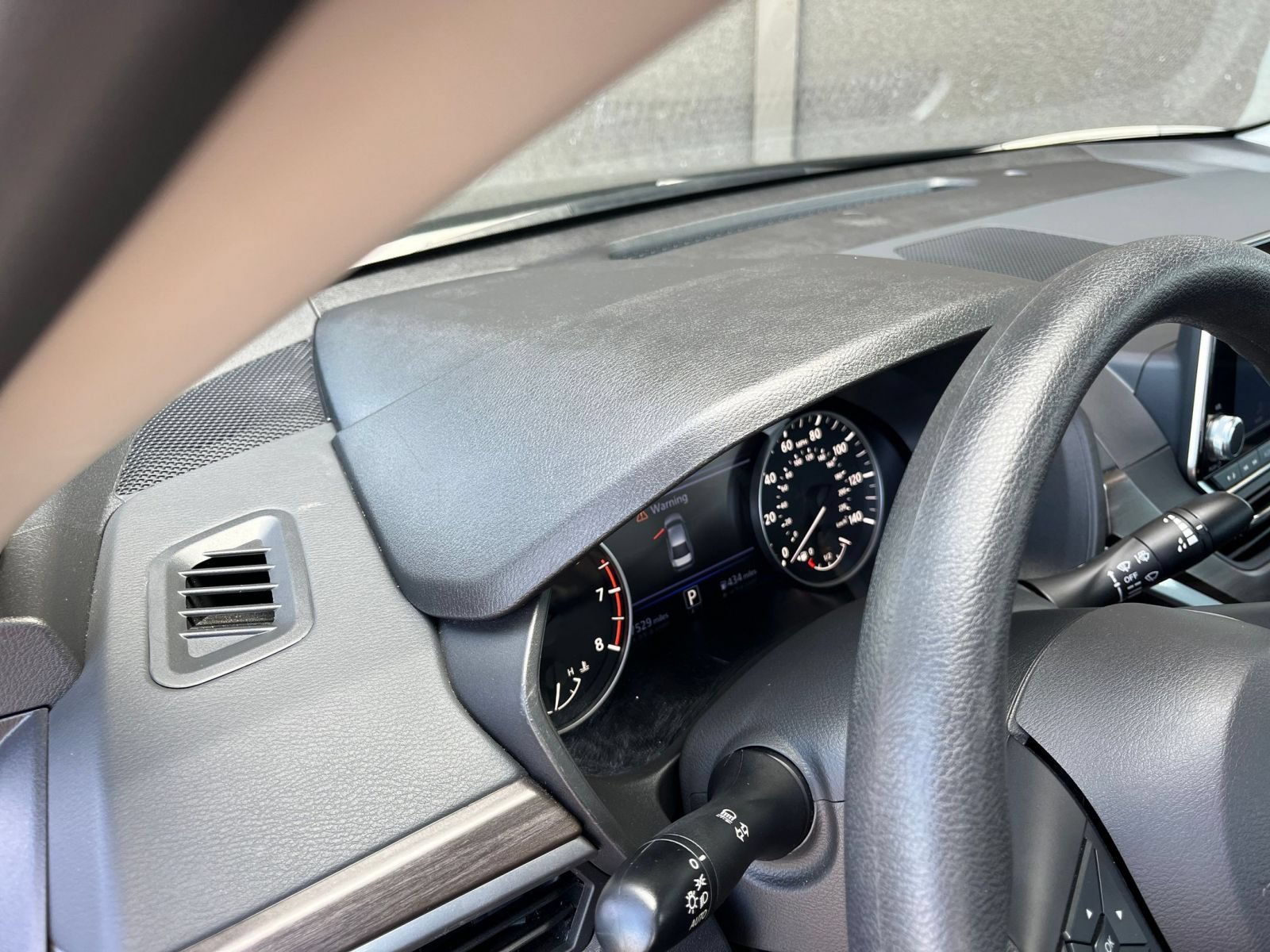 Used 2025 Nissan Altima 2.5 SV FWD image 30