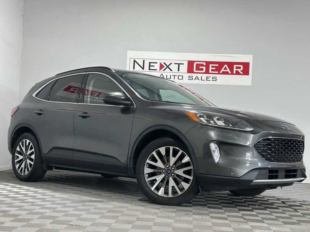 Used 2020 Ford Escape Titanium image 1