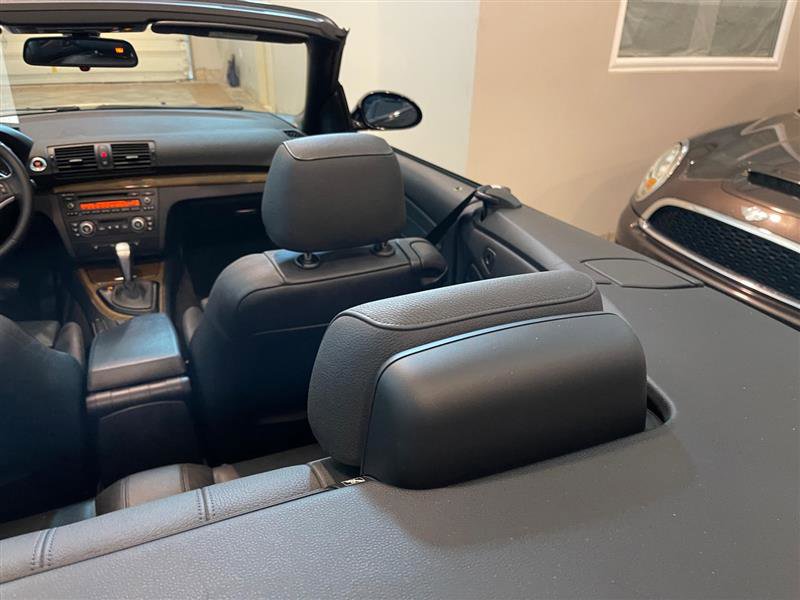 Used 2009 BMW 128i Convertible image 11