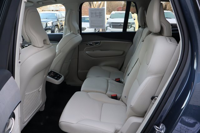 Used 2025 Volvo XC90 B6 Plus w/ Protection Package Premier image 10
