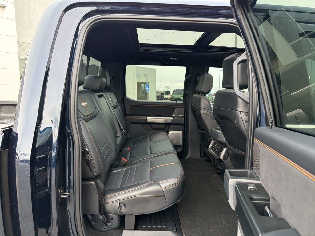 Certified 2024 Ford F250 Platinum image 18
