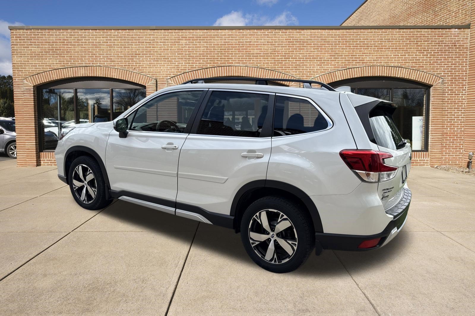 Used 2020 Subaru Forester Touring AWD/4WD image 10