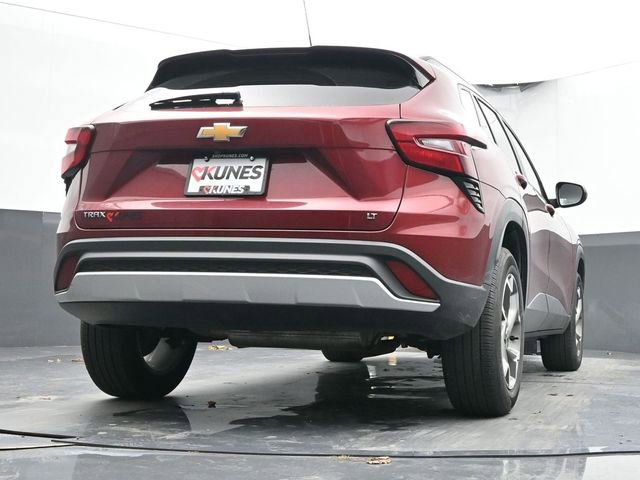 Used 2025 Chevrolet Trax LT image 49