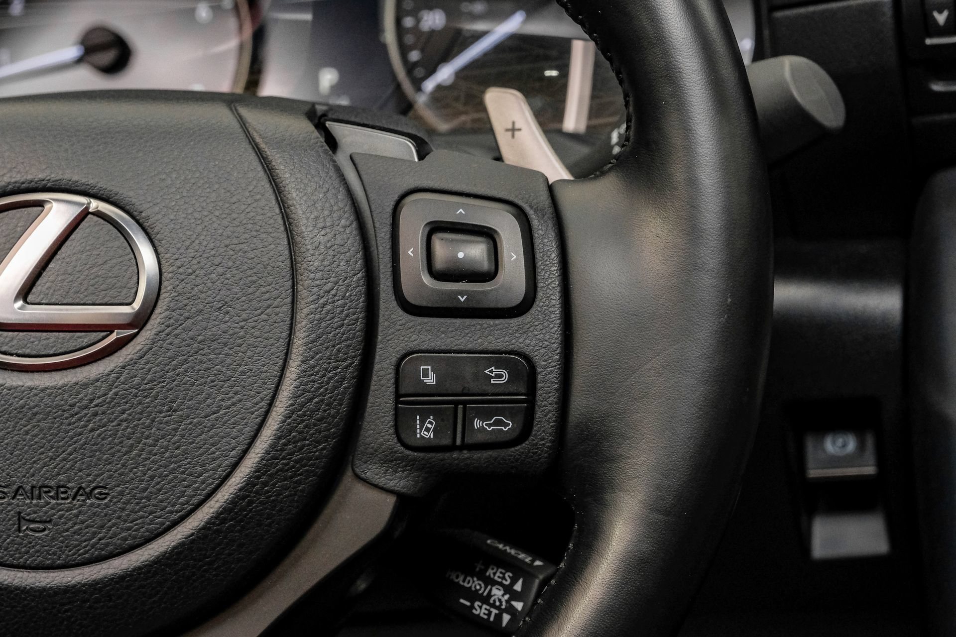 Used 2025 Lexus IS 350 F Sport RWD image 22