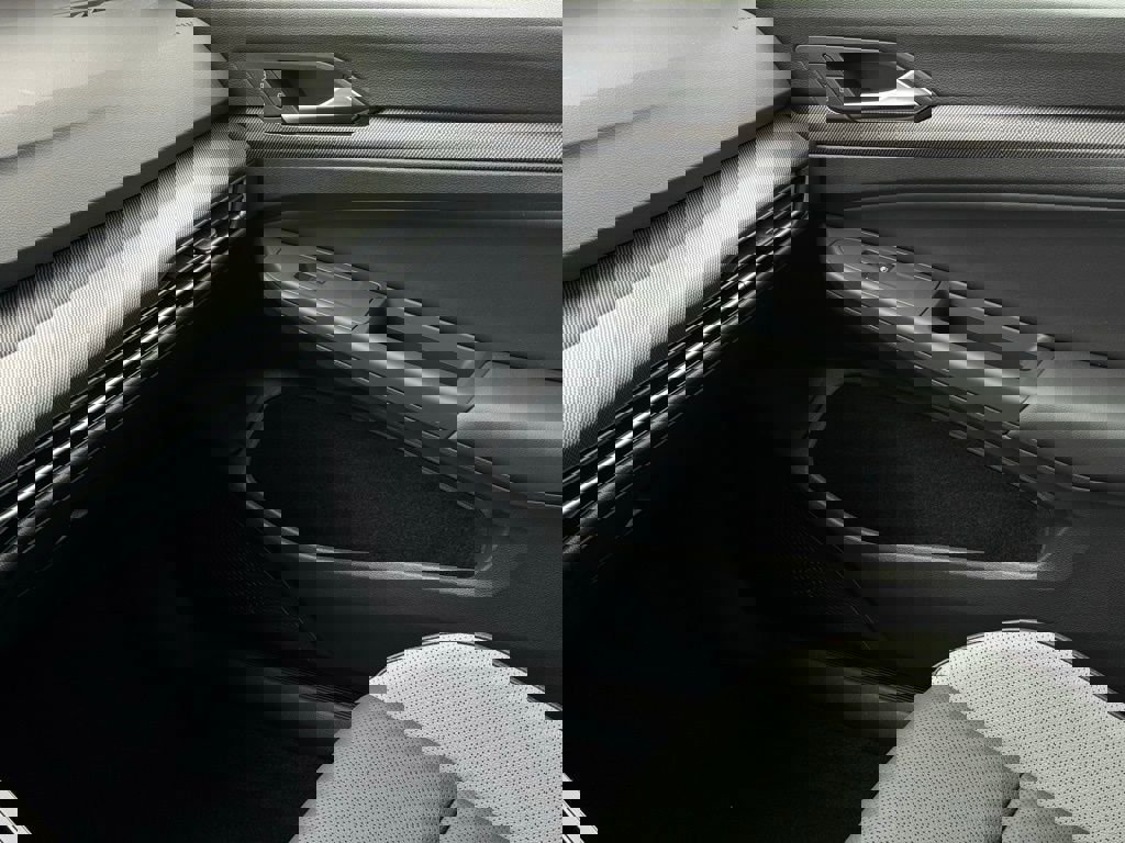 New 2026 Volkswagen GTI SE image 35