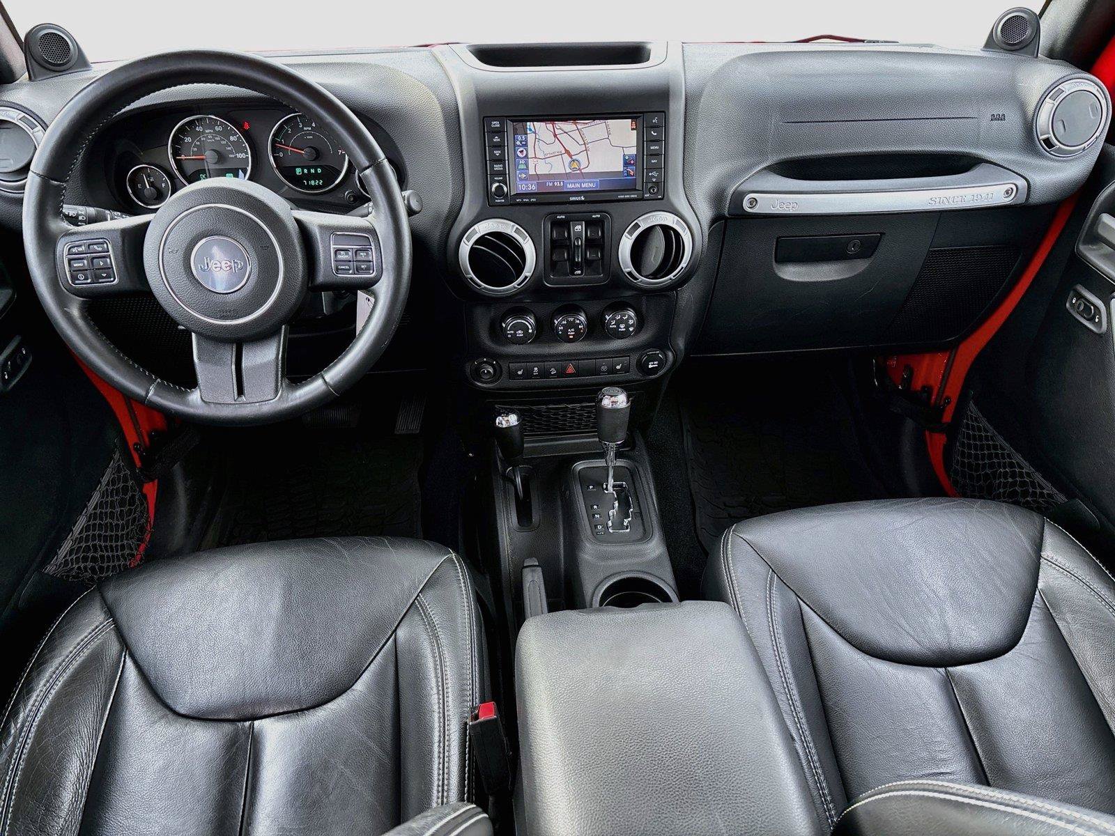 Used 2014 Jeep Wrangler Unlimited Rubicon w/ Dual Top Group AWD/4WD image 30