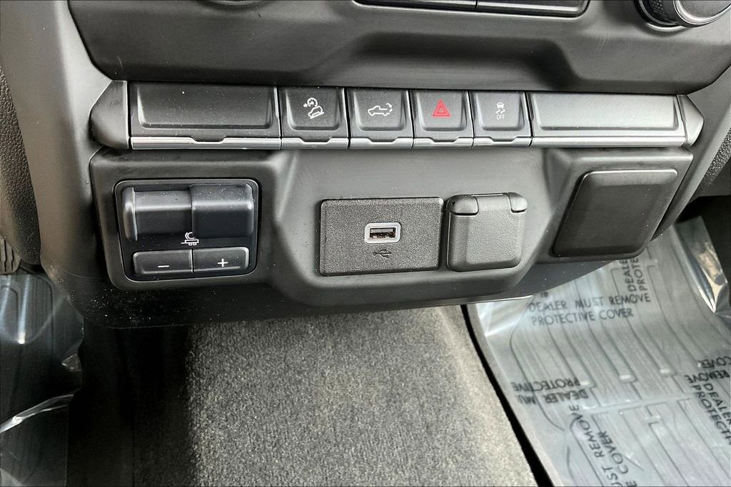 Used 2020 Chevrolet Silverado 1500 Custom Trail Boss w/ Custom Convenience Package image 31