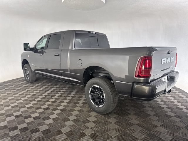 Used 2025 RAM 2500 Laramie AWD/4WD image 9