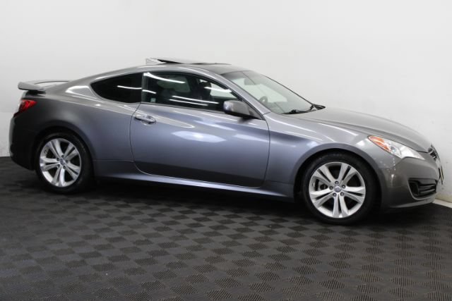 Used 2011 Hyundai Genesis 2.0T RWD image 4